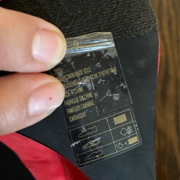 Express faux suede red shoes size 9 - Picture 7 of 10